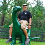 baby brachiosaurus sinclair dinosaur statue 92 inches