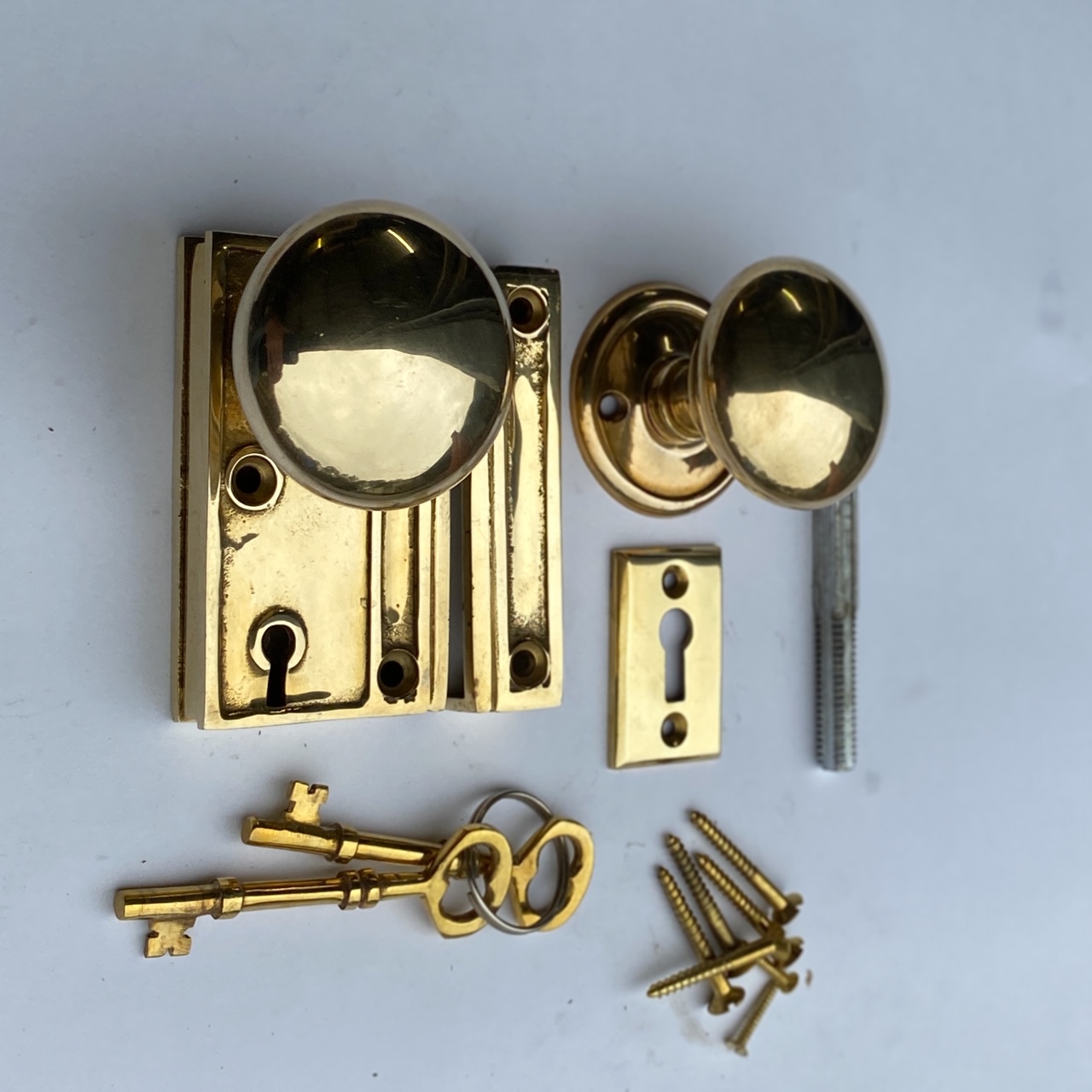 Mini Brass Rim Lock Screen Door or Bathroom Privacy Set With Knobs