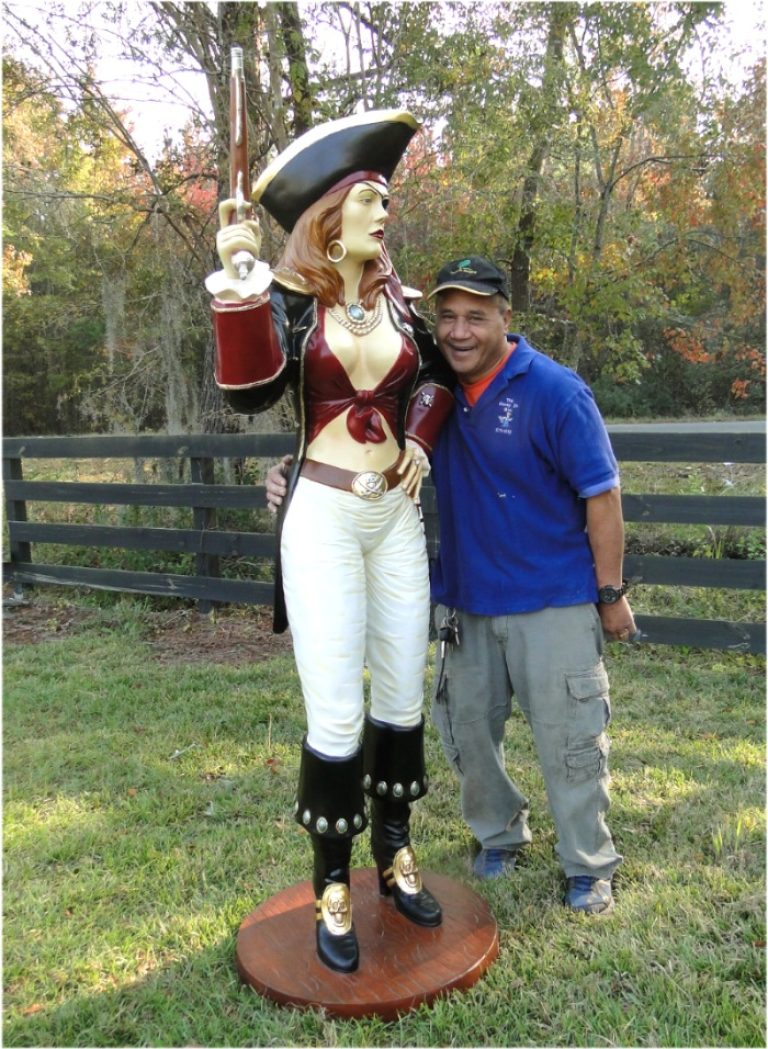 Life Size Female Pirate Statue with Eye Patch and Gun The Kings Bay