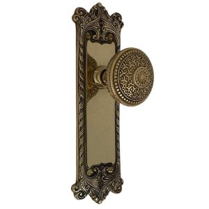 the classic privacy set in polished brass select door knobs
