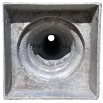 the elizabeth walkway pole light with round globe 31 inch post