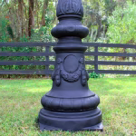 aluminum walkway pole light with globe shade 122 inch