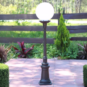 Victorian Style Outdoor Walkway Pole Light Cast Aluminum Replica 43 Inches